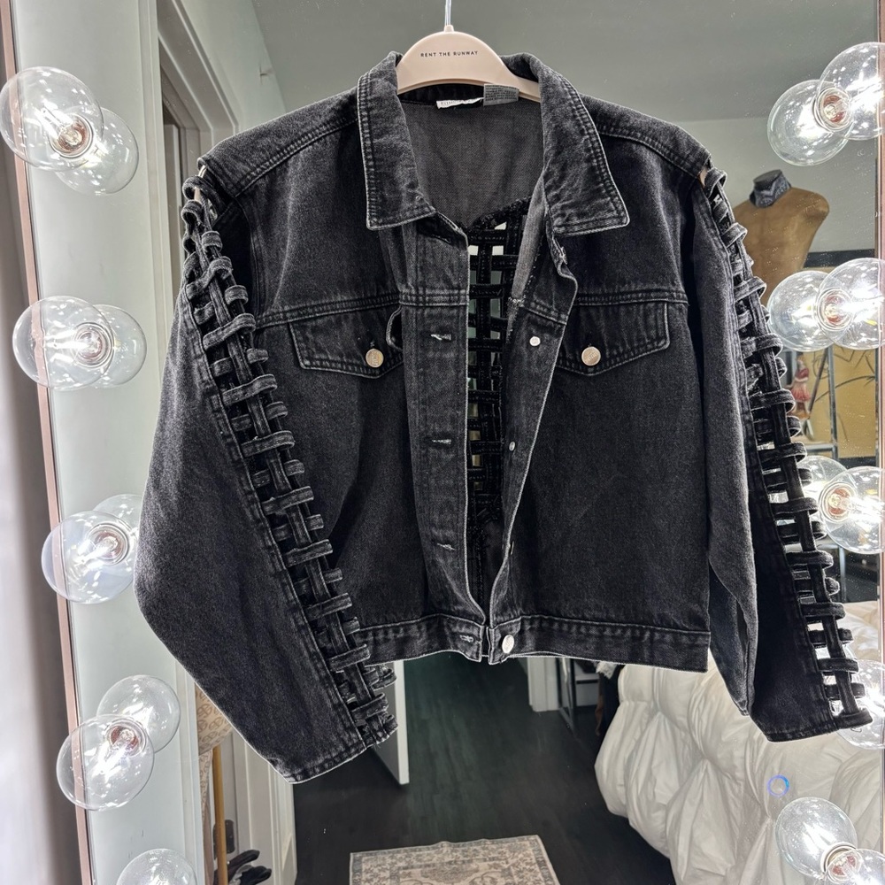 Chic Black Woven Heart Jean Jacket - Picture 3 of 6